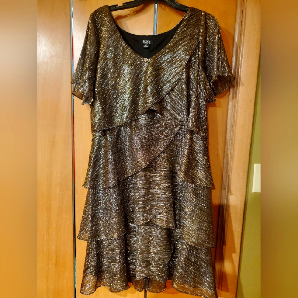 SLNY Metallic Layered Dress, size 12